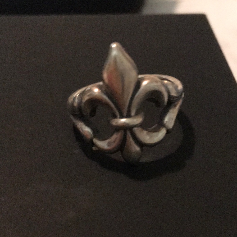 James Avery 7.5 ring